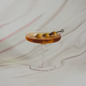 Vintage Vibes: Crafting the Perfect Bald Head Cocktail Reminiscent of the 1940s