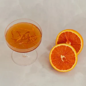How to Make a Modern Fibber McGee Cocktail Based on a Classic Recipe | The Perfect Party Drink